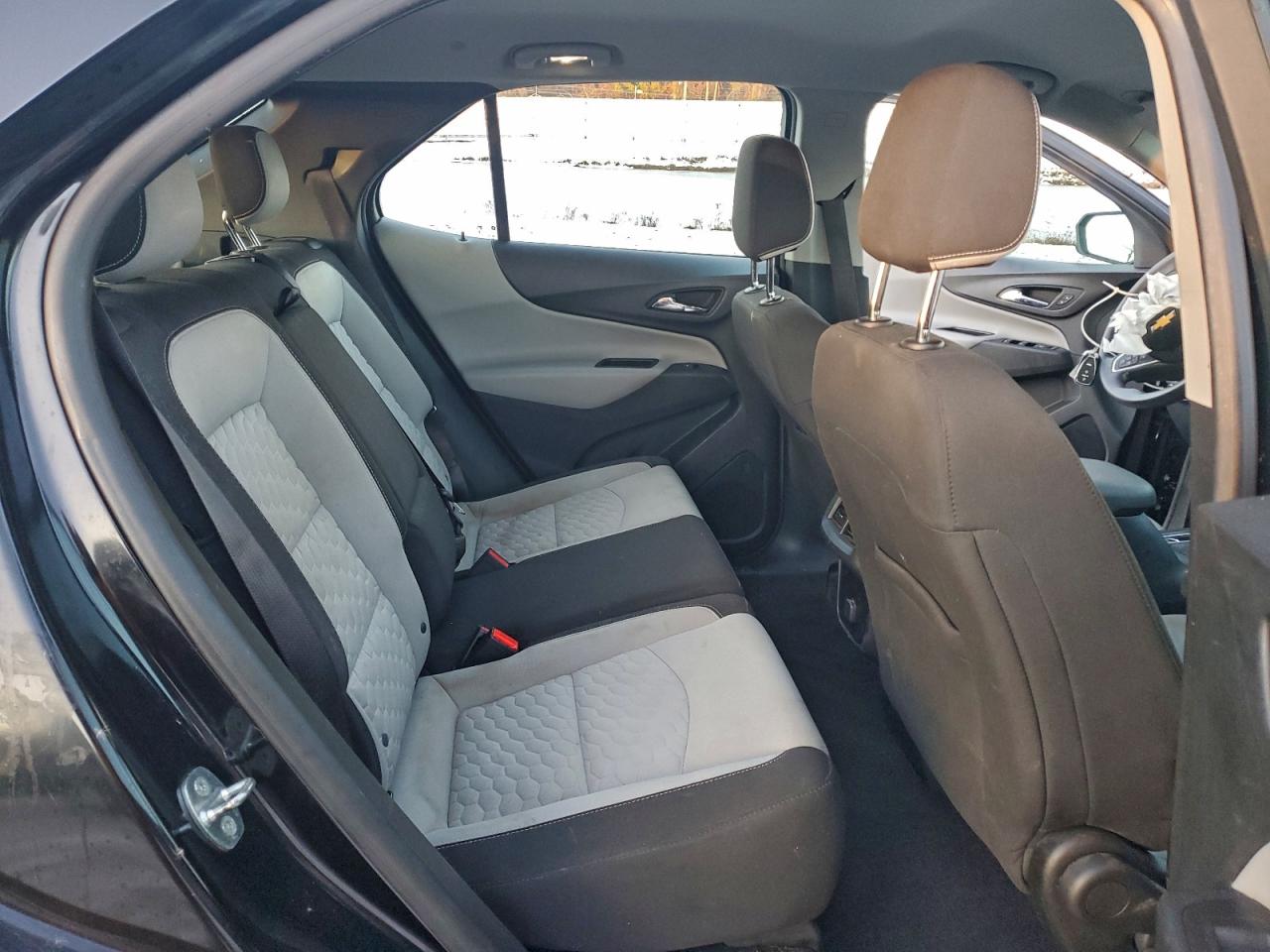 2018 CHEVROLET EQUINOX LS photo 11