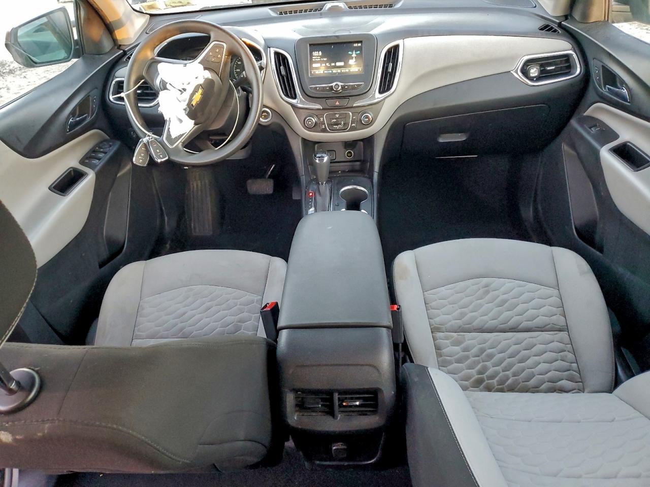 2018 CHEVROLET EQUINOX LS photo 8