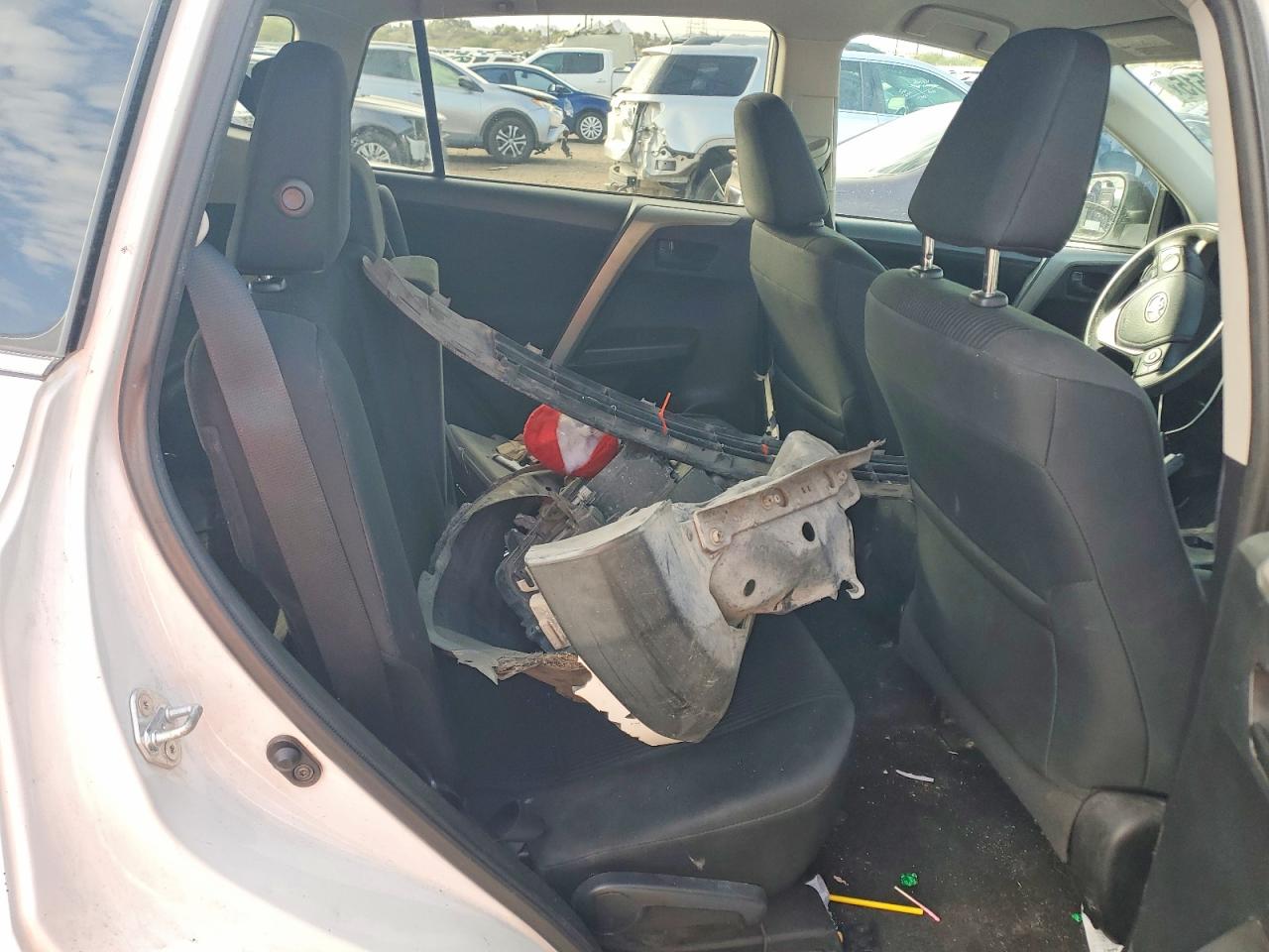 2017 TOYOTA RAV4 LE photo 10