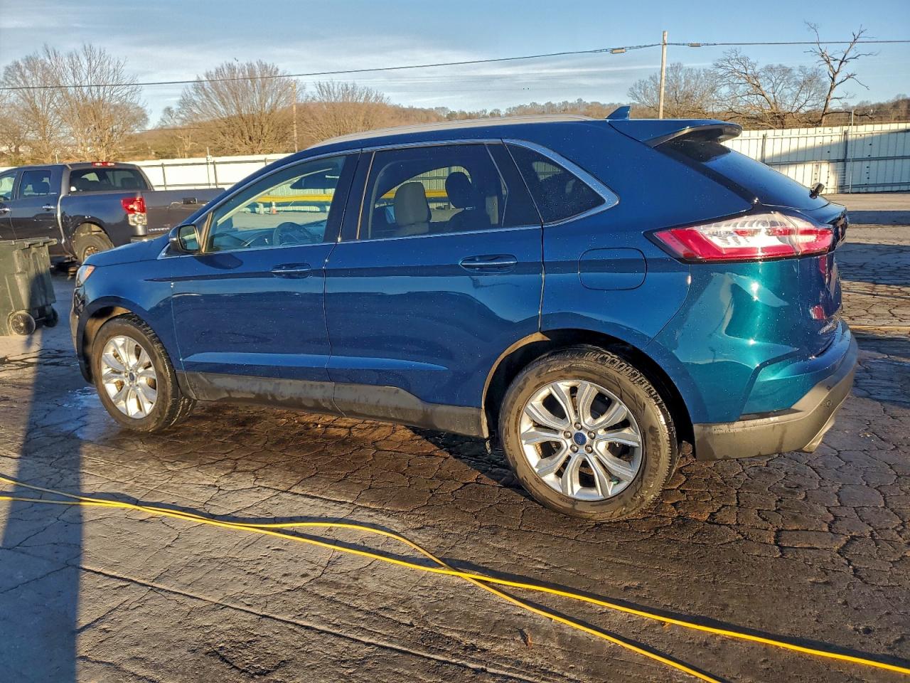 2020 FORD EDGE TITANIUM photo 2