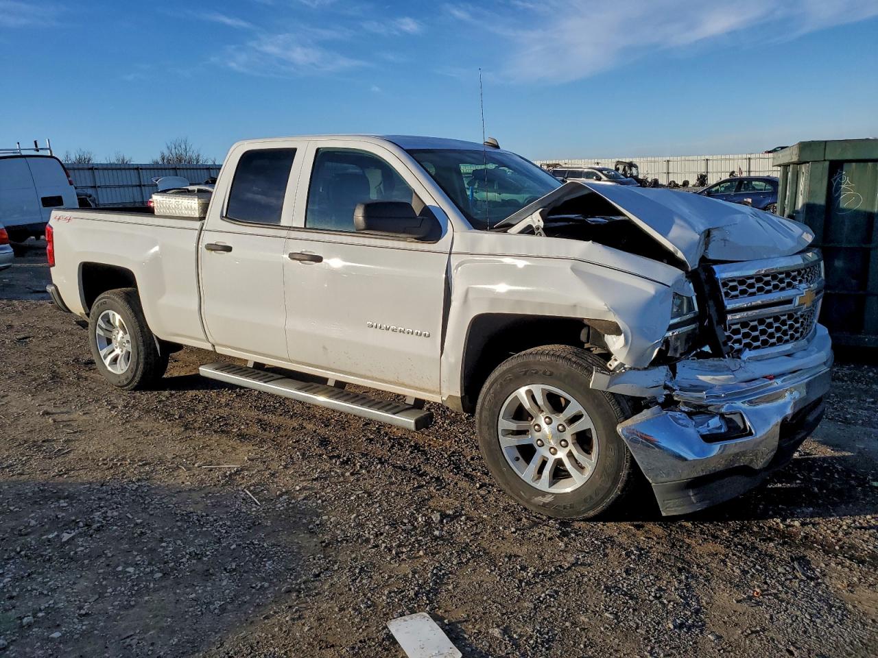 2014 CHEVROLET SILVERADO K1500 LT photo 4