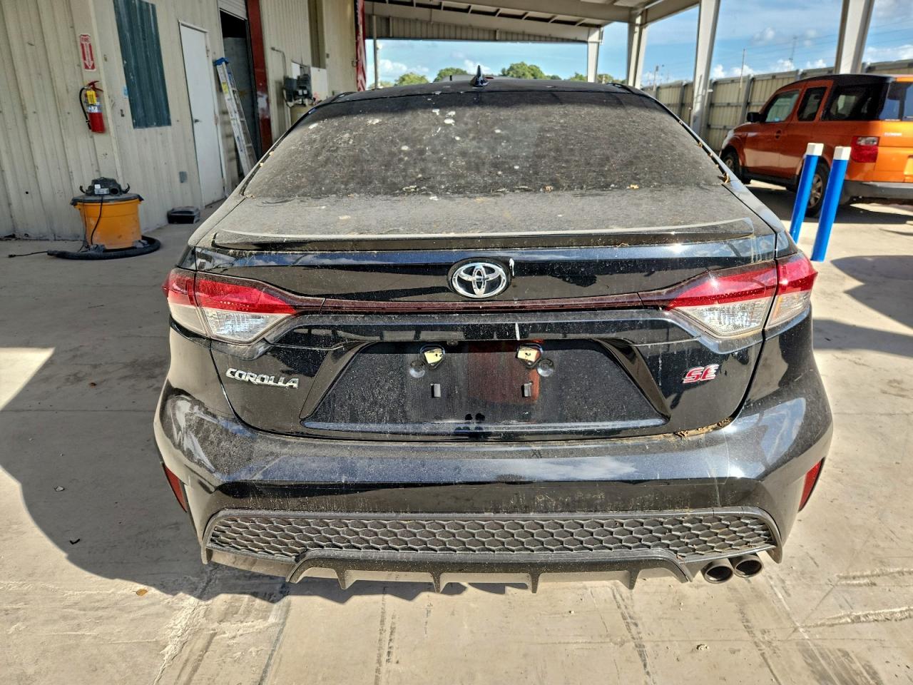 2021 TOYOTA COROLLA SE photo 6