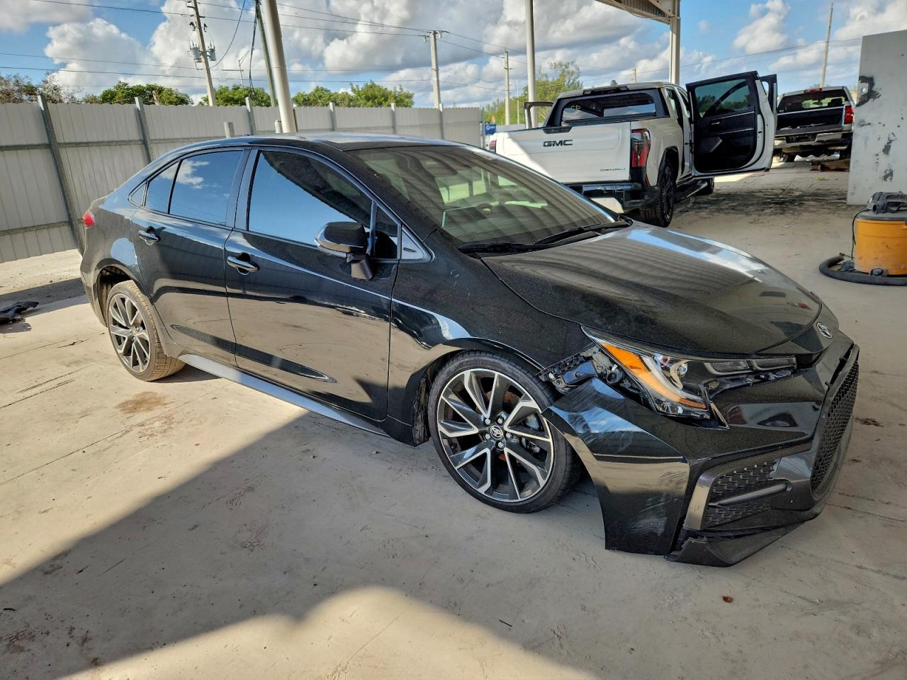 2021 TOYOTA COROLLA SE photo 4