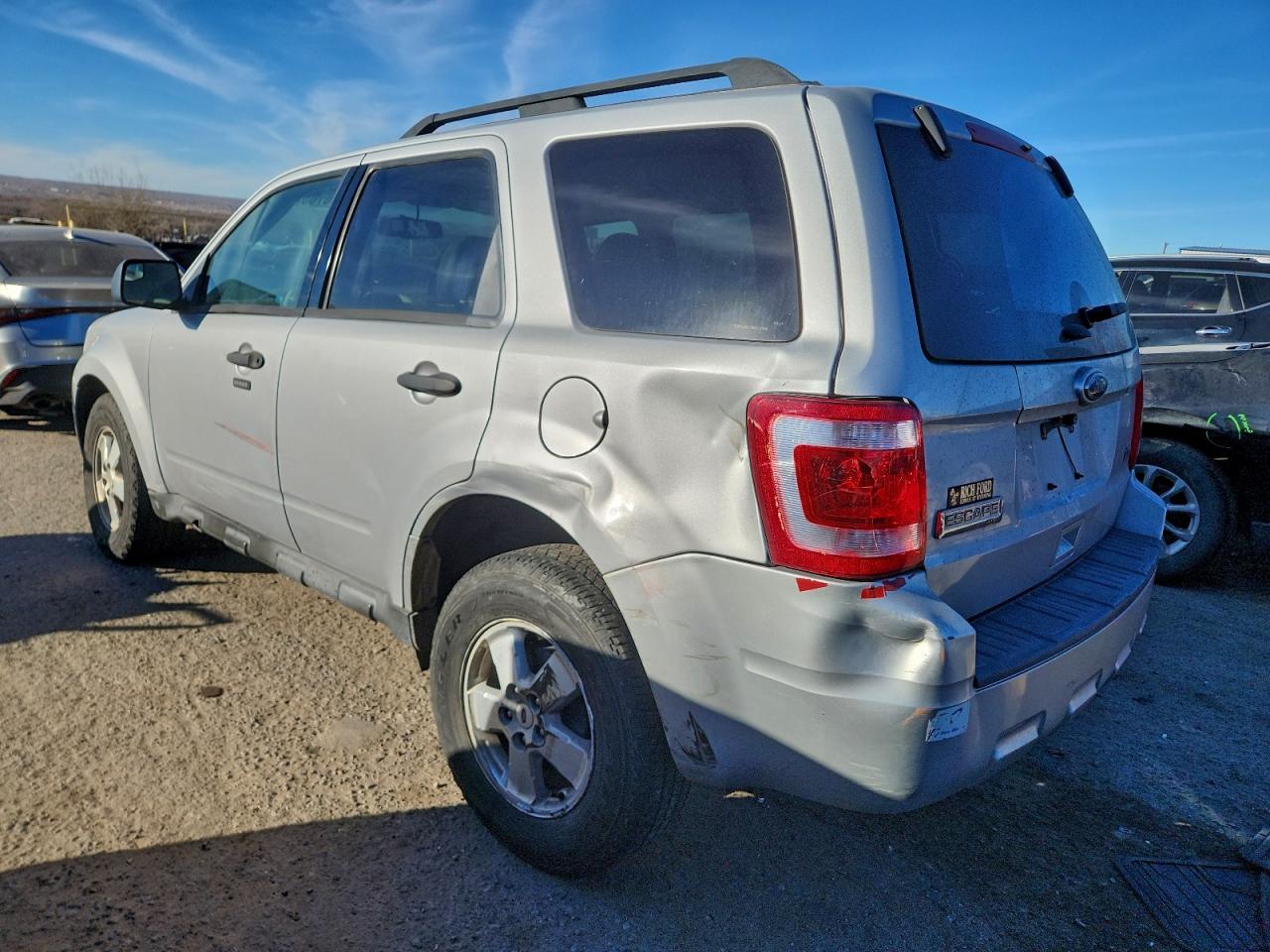 2011 FORD ESCAPE XLT photo 3