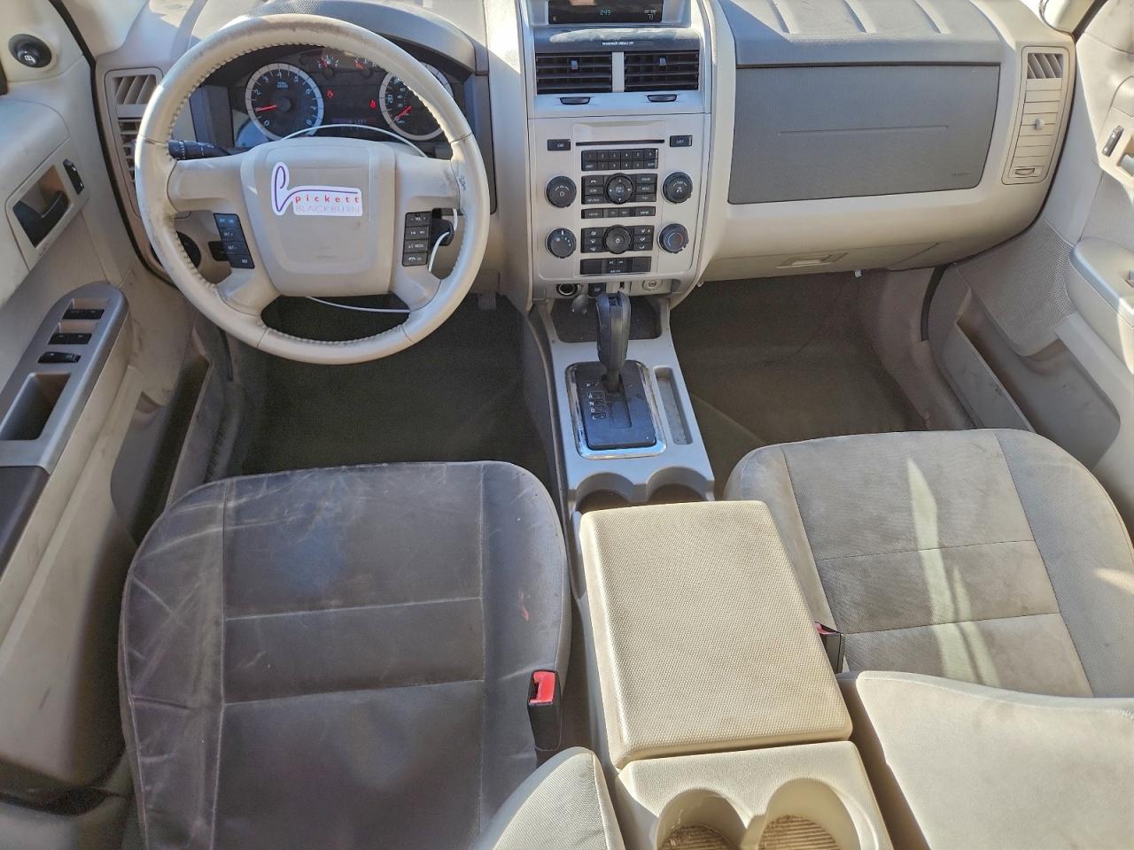 2011 FORD ESCAPE XLT photo 15