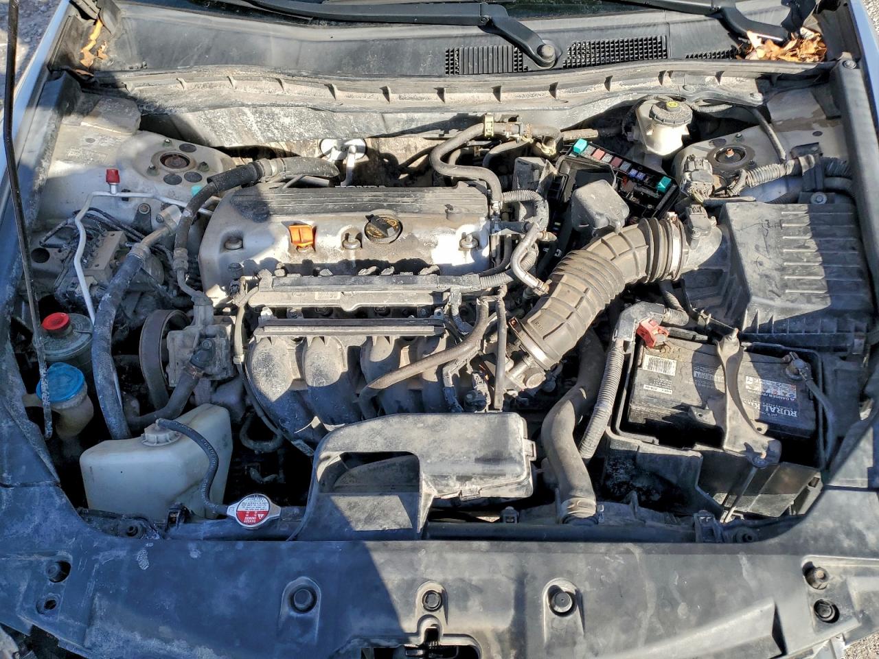 2012 HONDA ACCORD LX photo 11