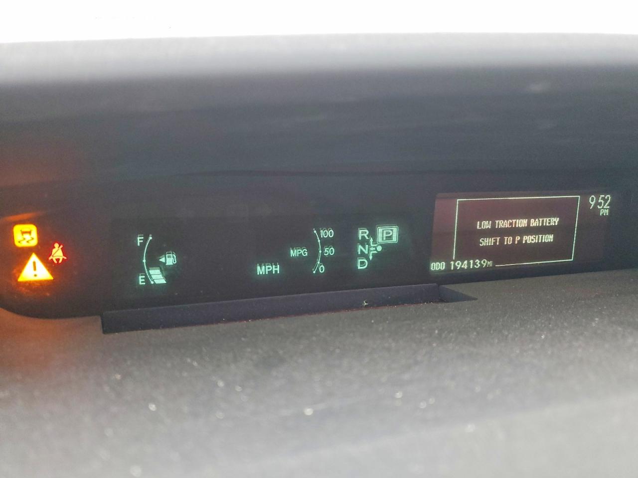 2010 TOYOTA PRIUS photo 9