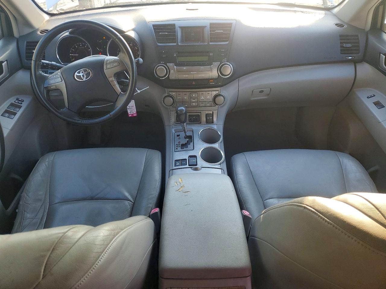 2008 TOYOTA HIGHLANDER SPORT photo 8