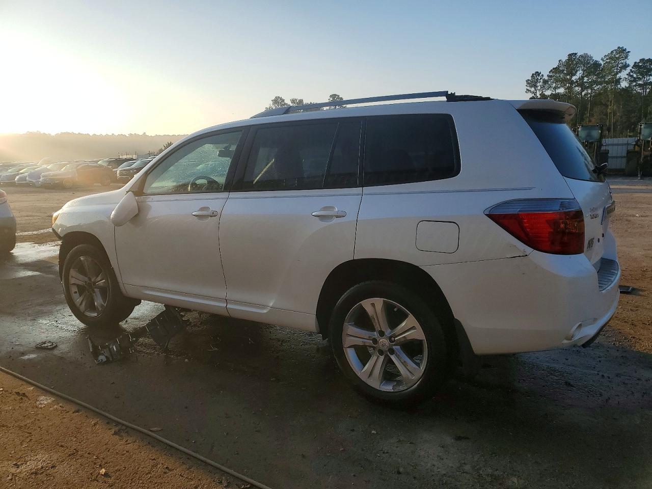 2008 TOYOTA HIGHLANDER SPORT photo 2