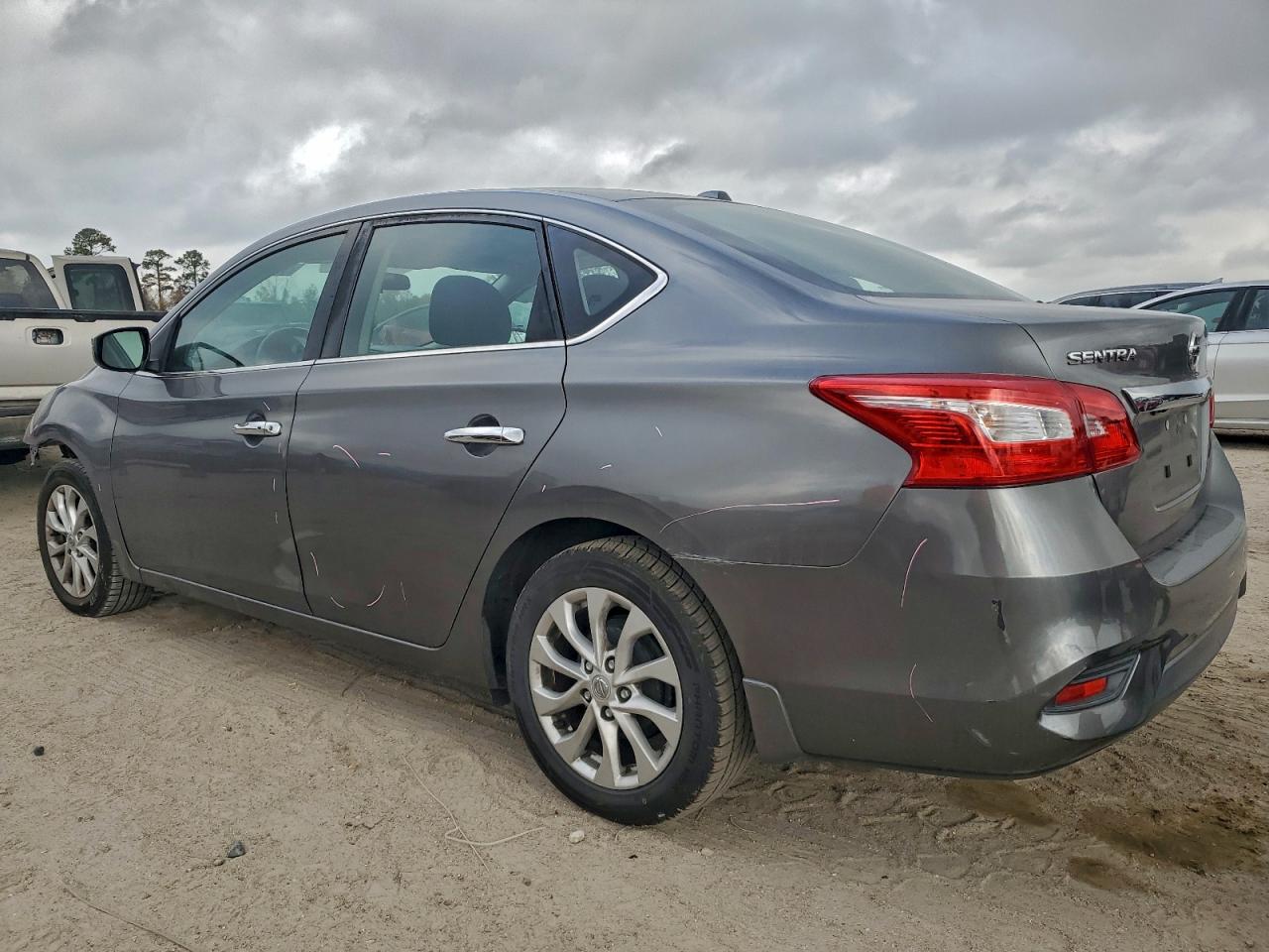 2017 NISSAN SENTRA S photo 3