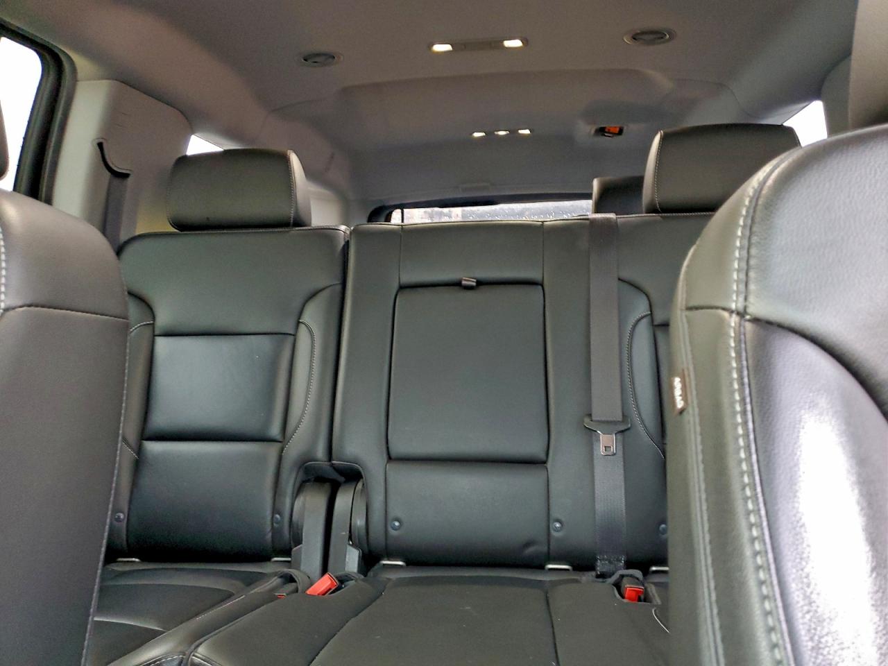 2018 CHEVROLET SUBURBAN C1500 LT photo 19