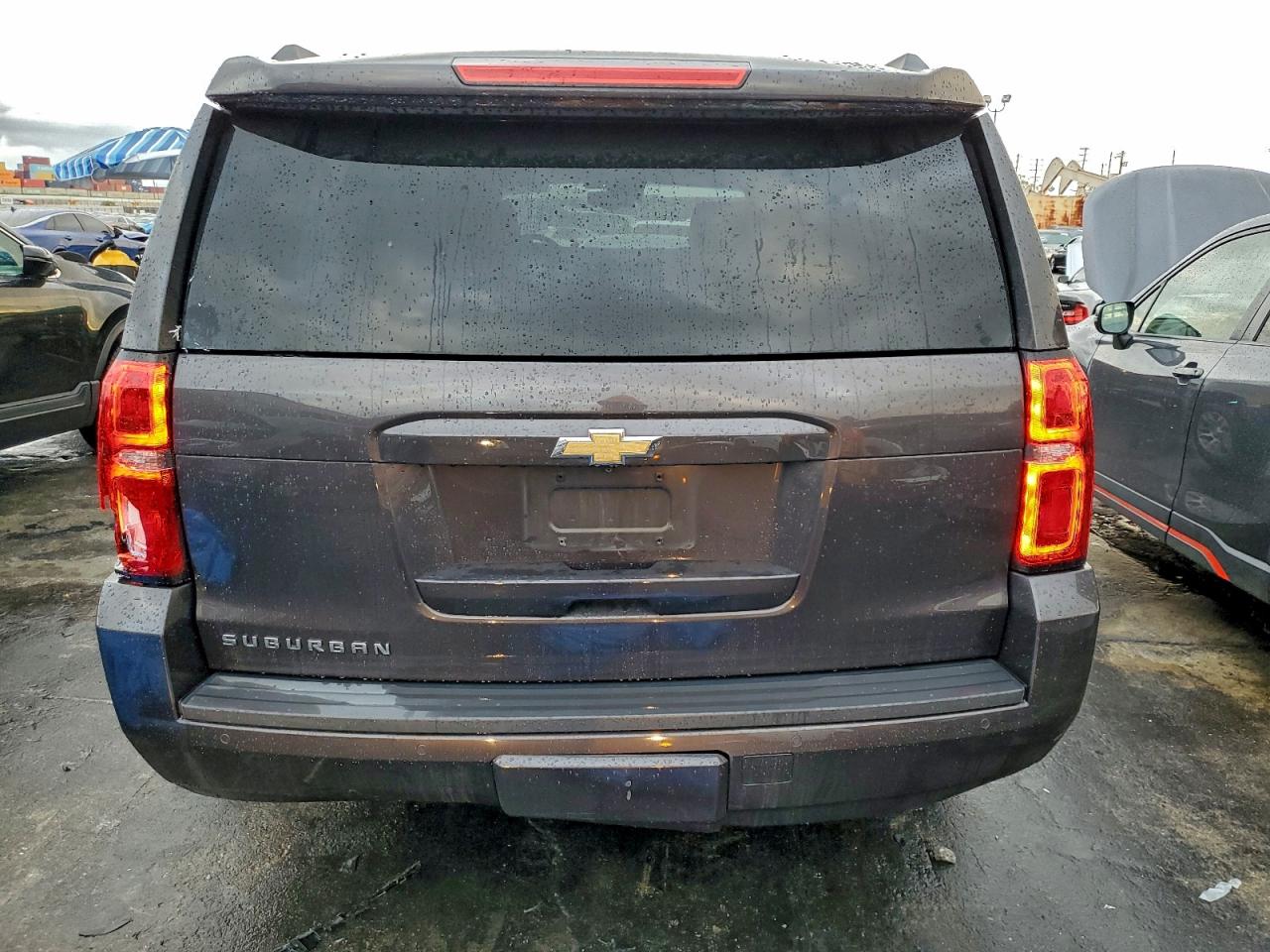 2018 CHEVROLET SUBURBAN C1500 LT photo 11
