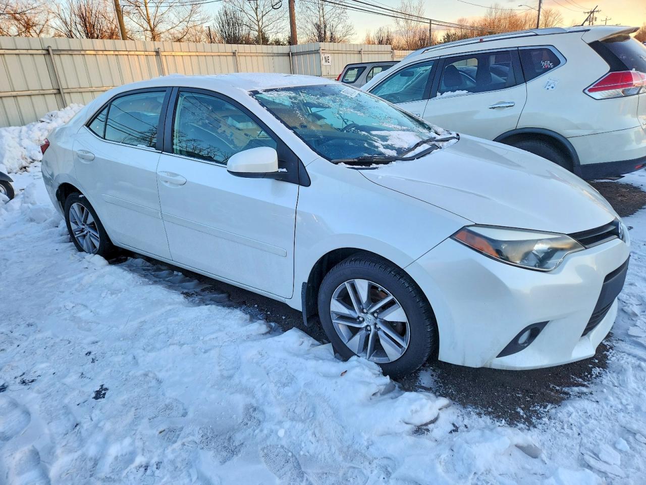 2014 TOYOTA COROLLA ECO photo 4