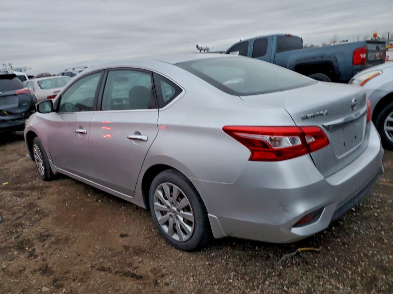 2016 NISSAN SENTRA S photo 2