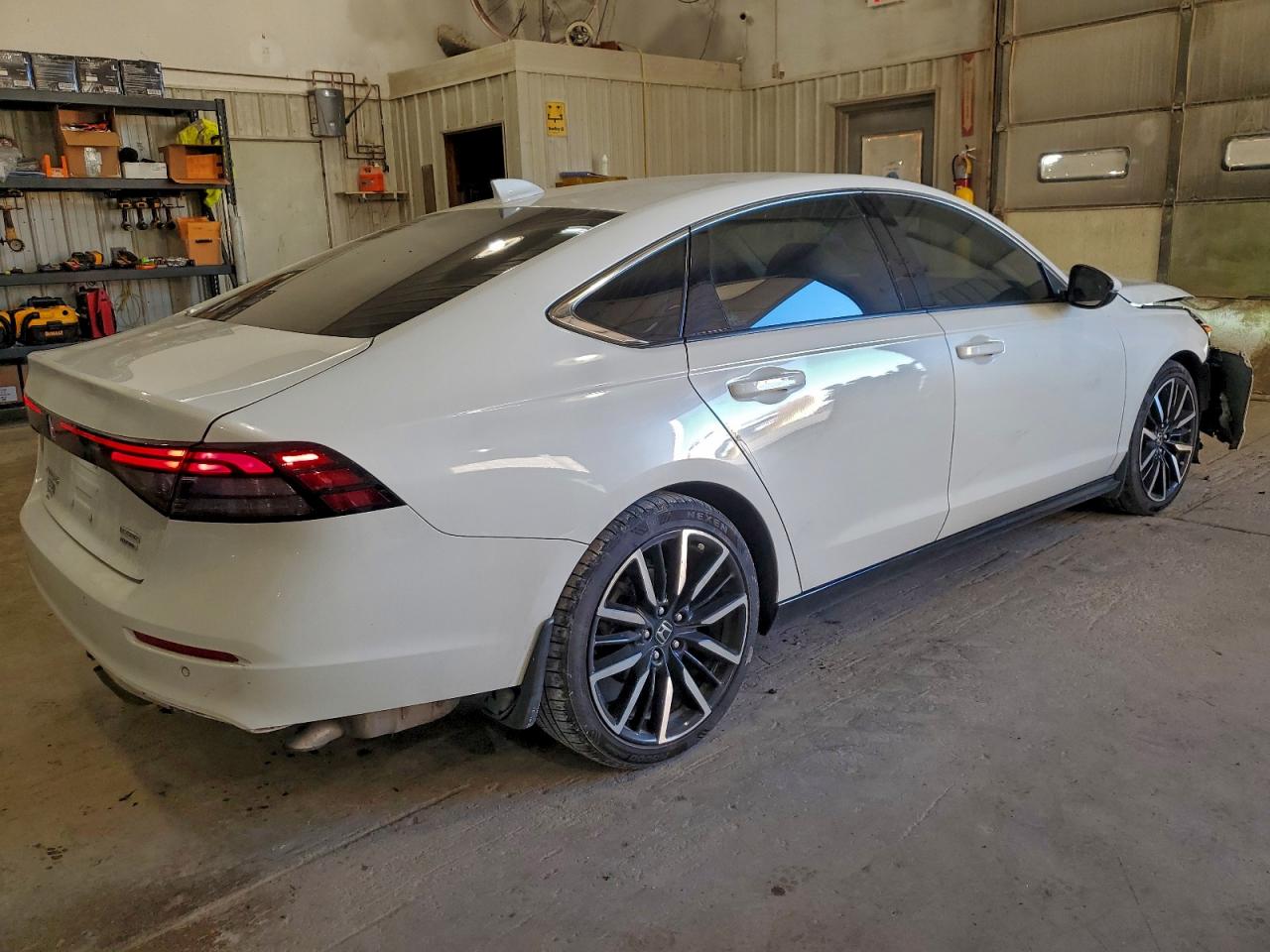 2024 HONDA ACCORD TOURING HYBRID photo 3
