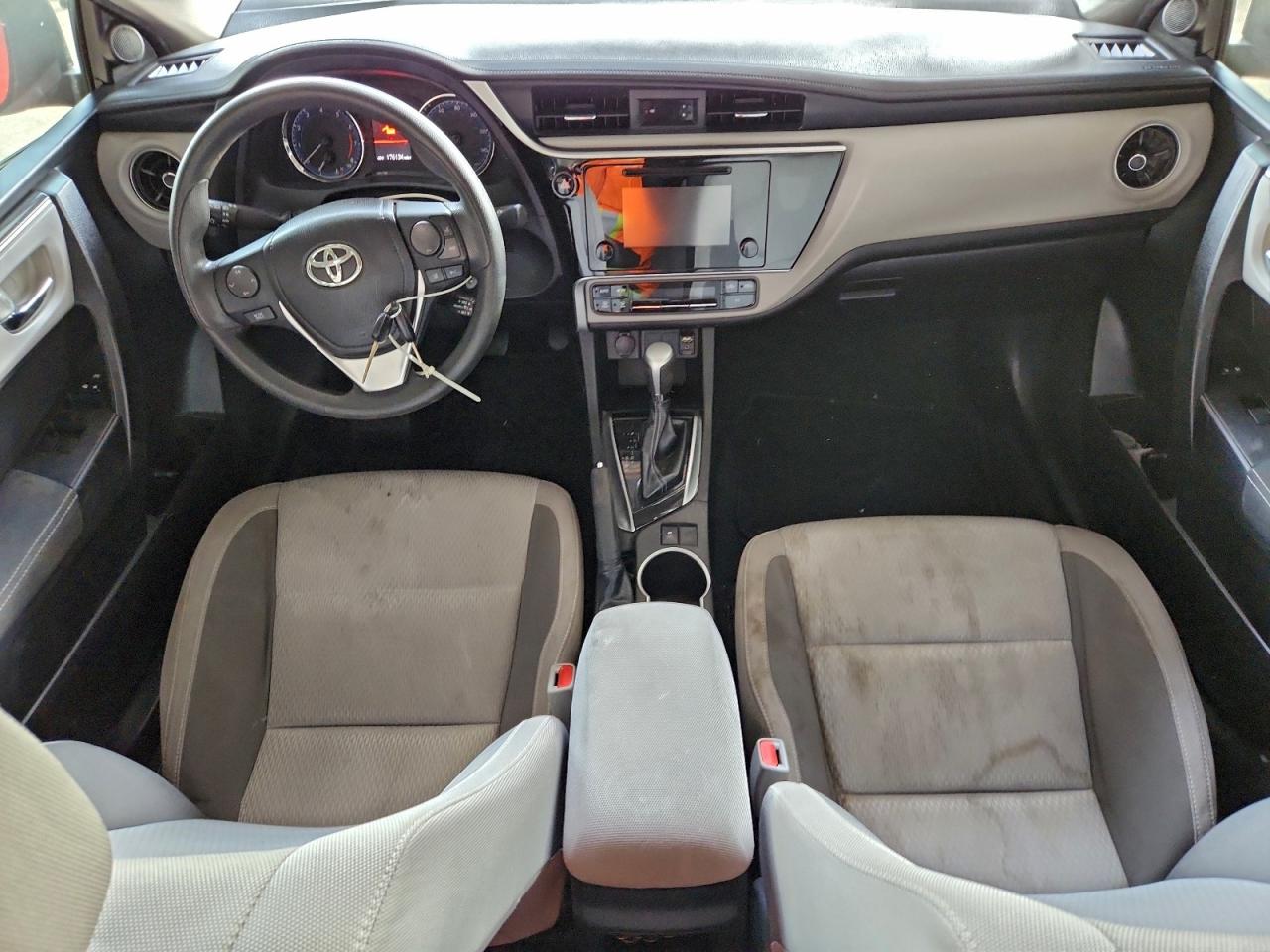 2019 TOYOTA COROLLA L photo 8