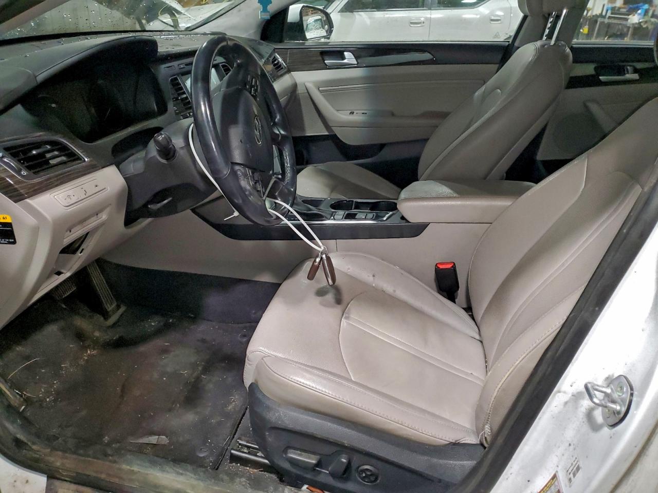 2015 HYUNDAI SONATA SPORT photo 7