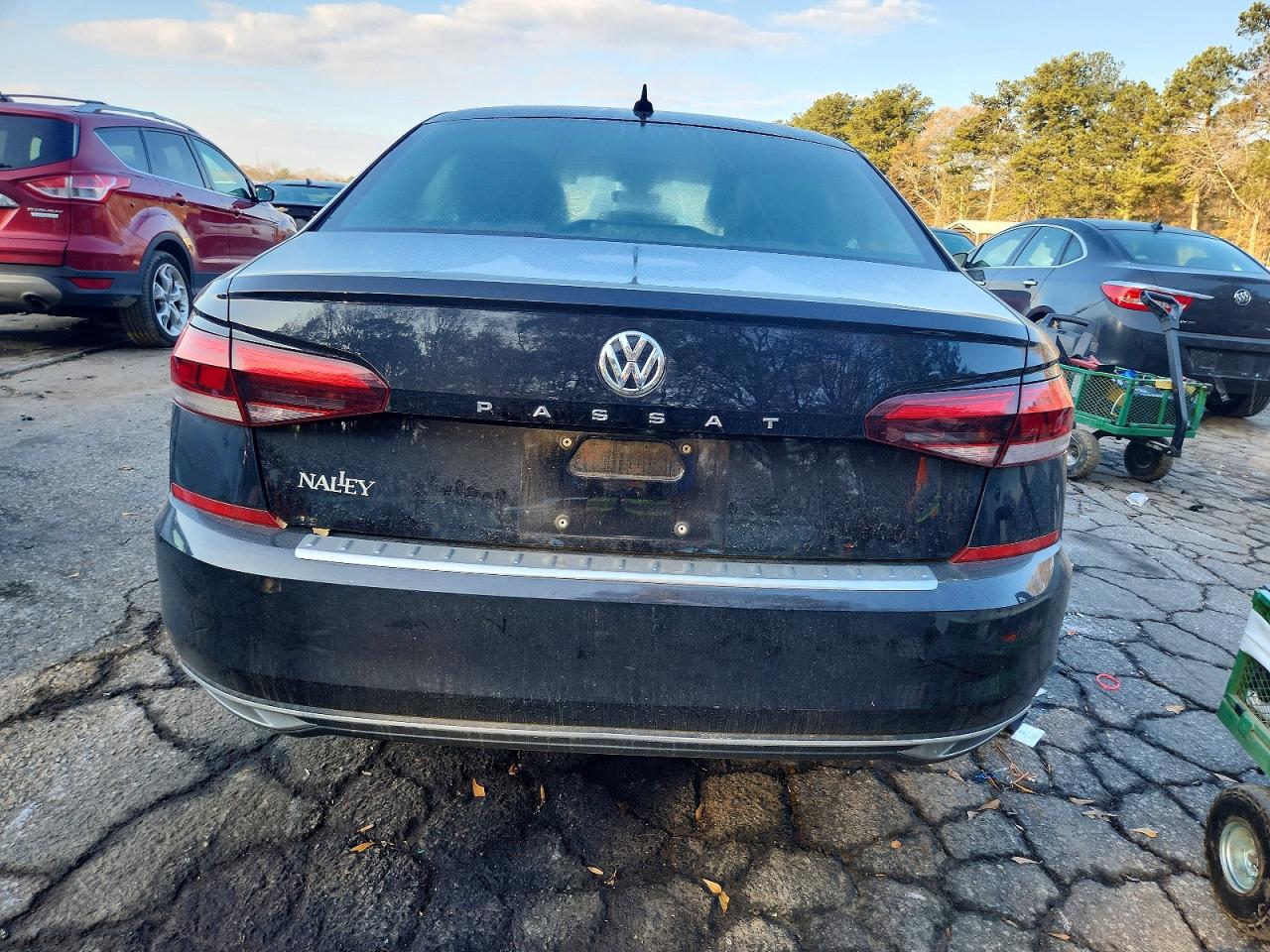 2021 VOLKSWAGEN PASSAT SE photo 6