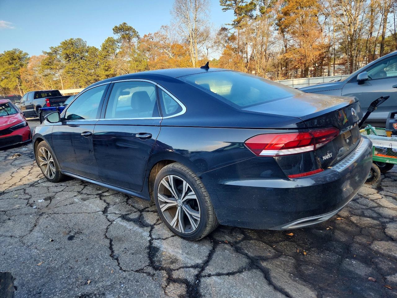 2021 VOLKSWAGEN PASSAT SE photo 2