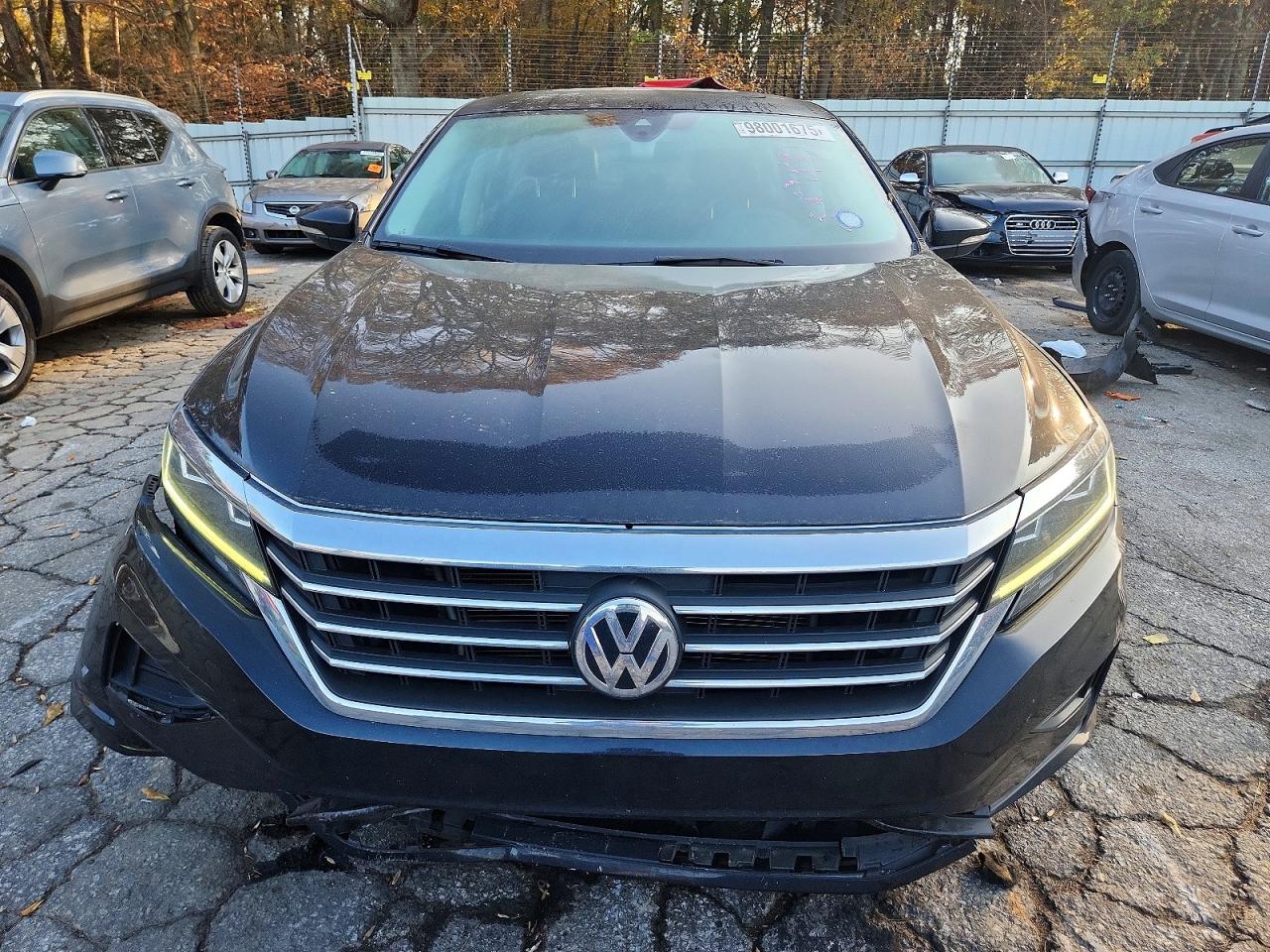 2021 VOLKSWAGEN PASSAT SE photo 5