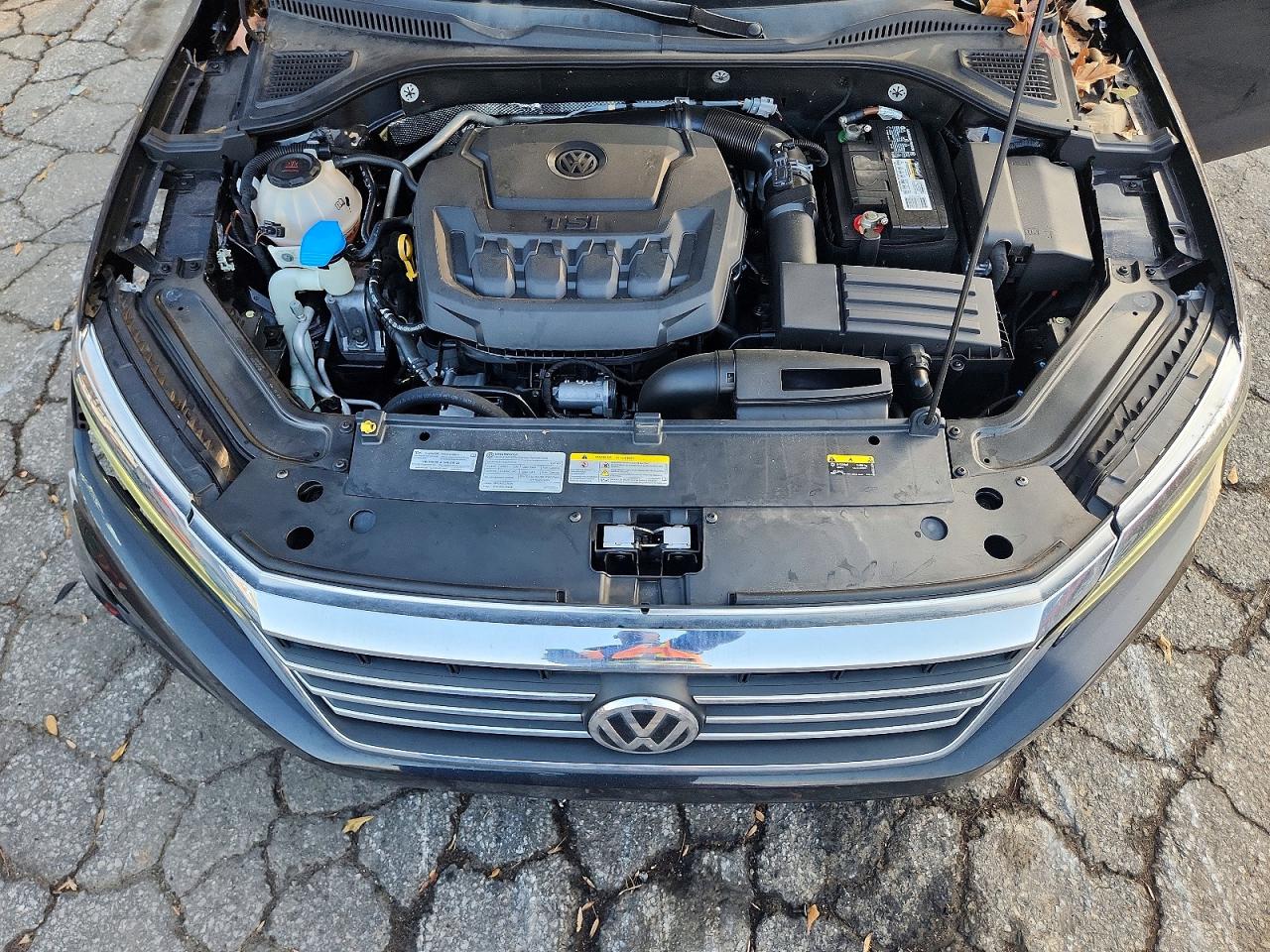 2021 VOLKSWAGEN PASSAT SE photo 11