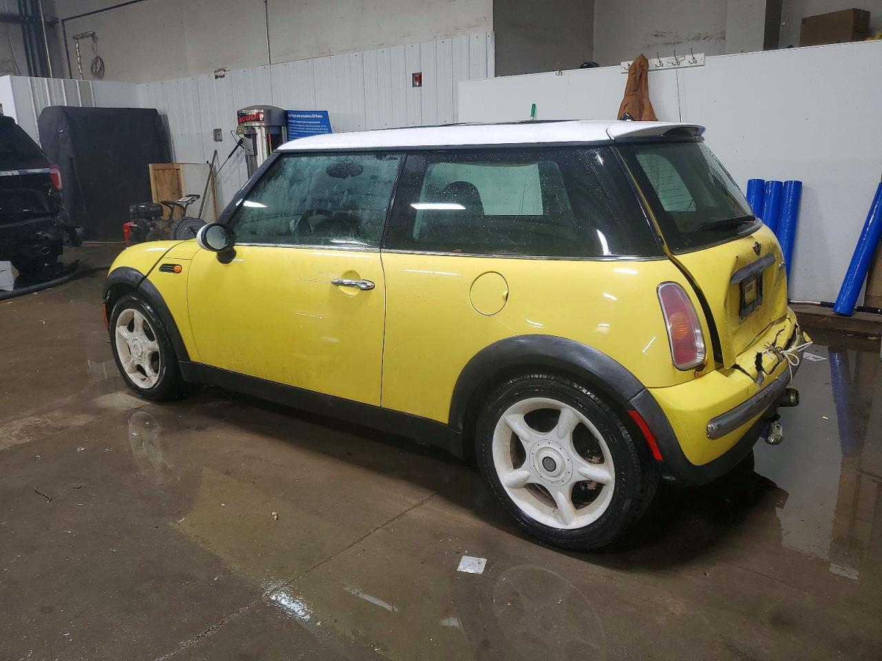2002 MINI COOPER photo 2