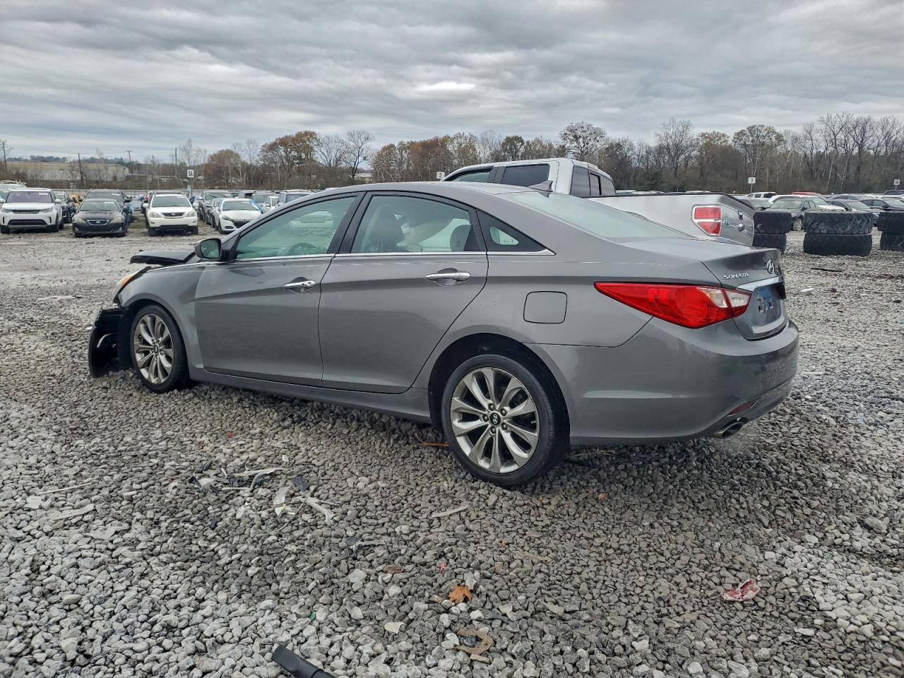2012 HYUNDAI SONATA SE photo 2