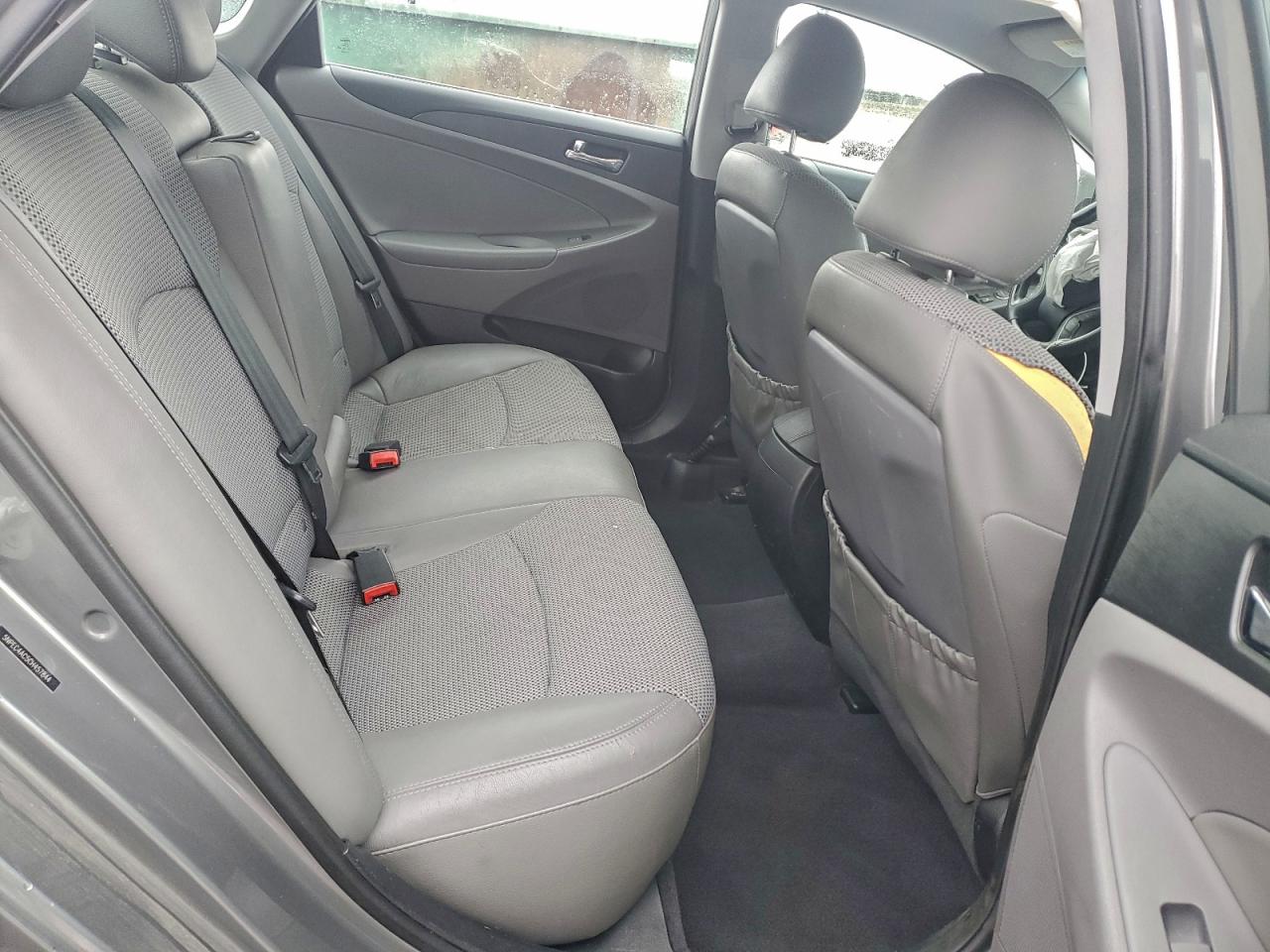 2012 HYUNDAI SONATA SE photo 10