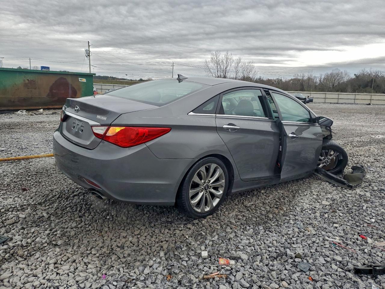 2012 HYUNDAI SONATA SE photo 3