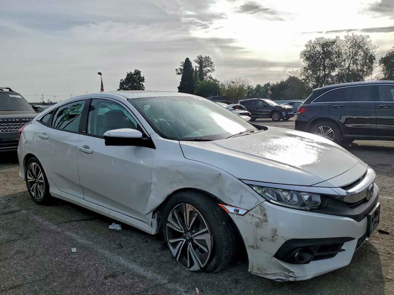 2016 HONDA CIVIC EX photo 4