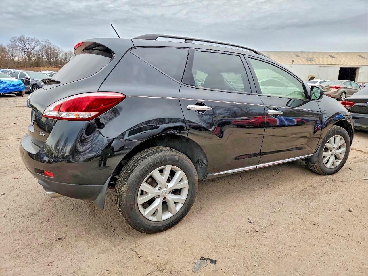 2014 NISSAN MURANO S photo 3