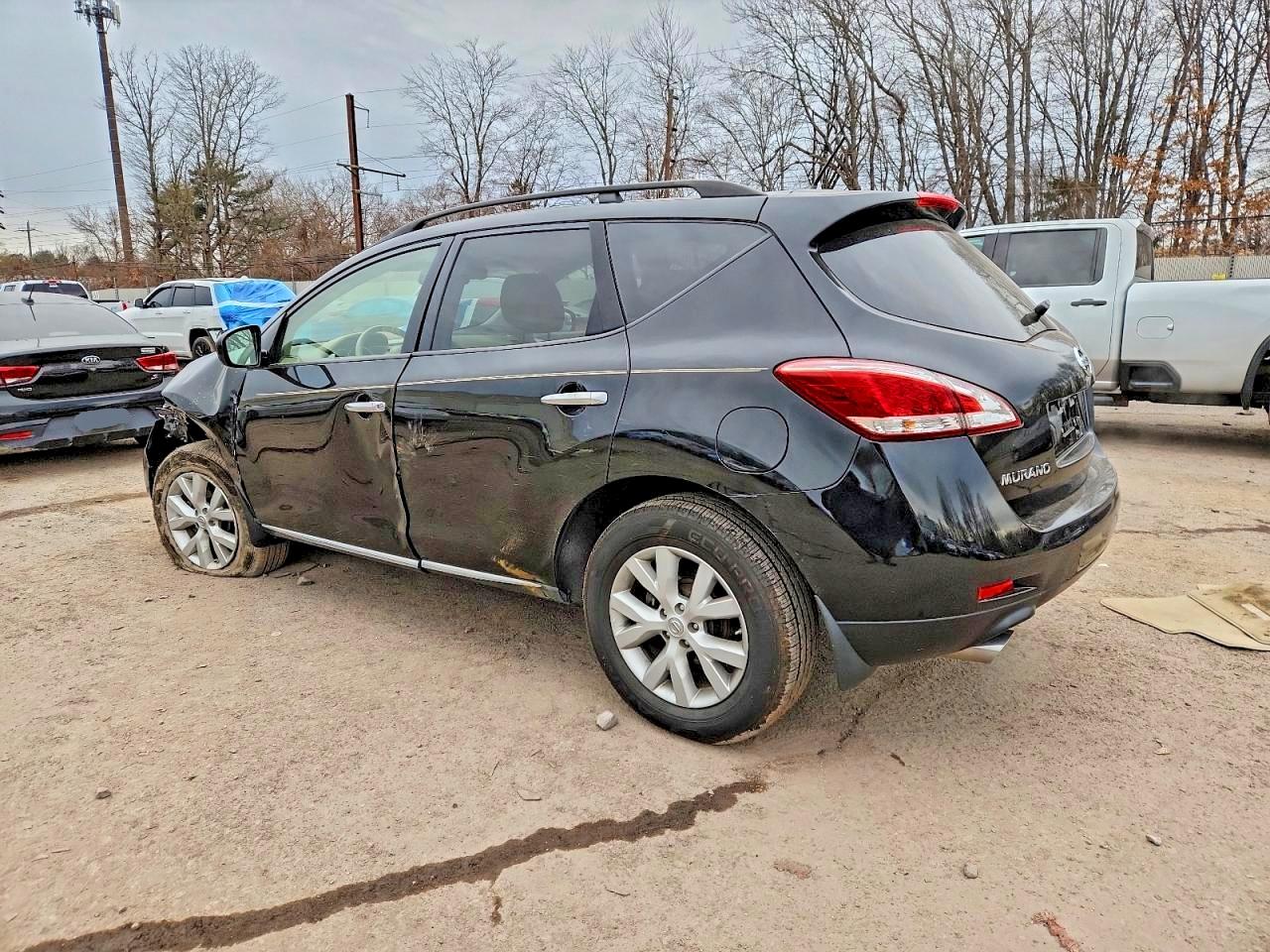 2014 NISSAN MURANO S photo 2