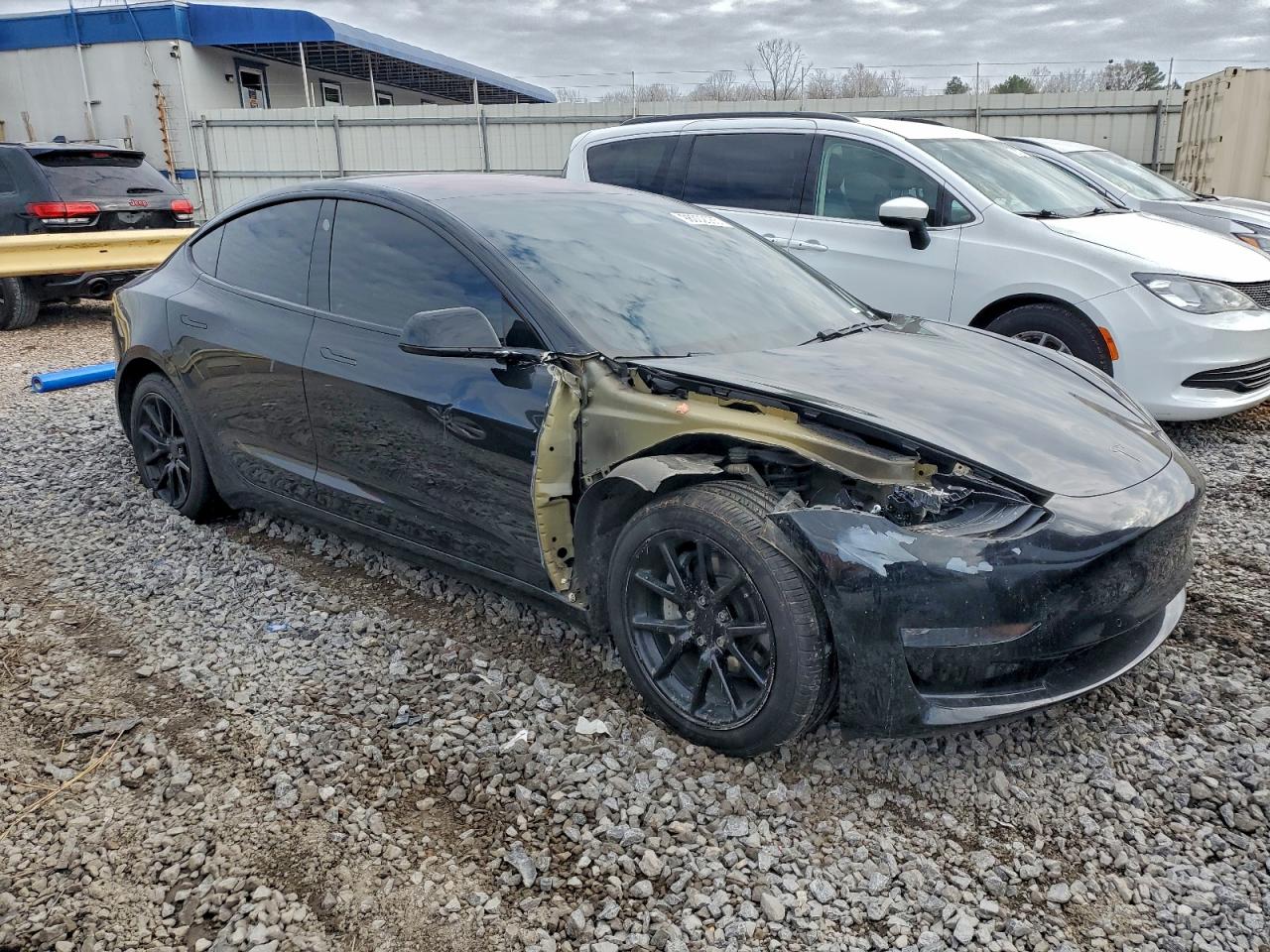 2019 TESLA MODEL 3 photo 4