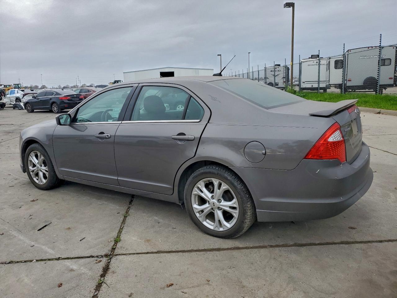 2012 FORD FUSION SE photo 2
