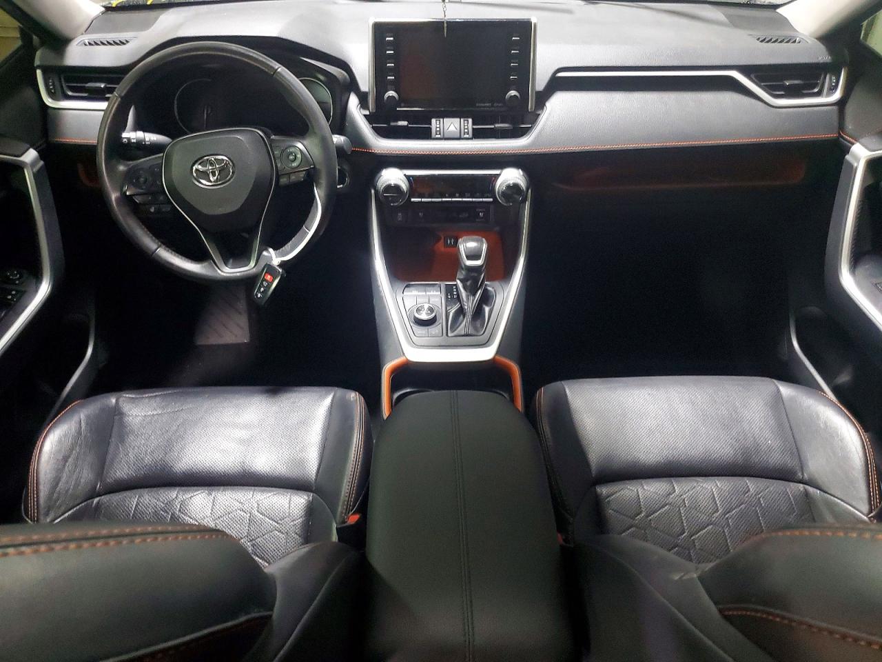 2019 TOYOTA RAV4 ADVENTURE photo 8