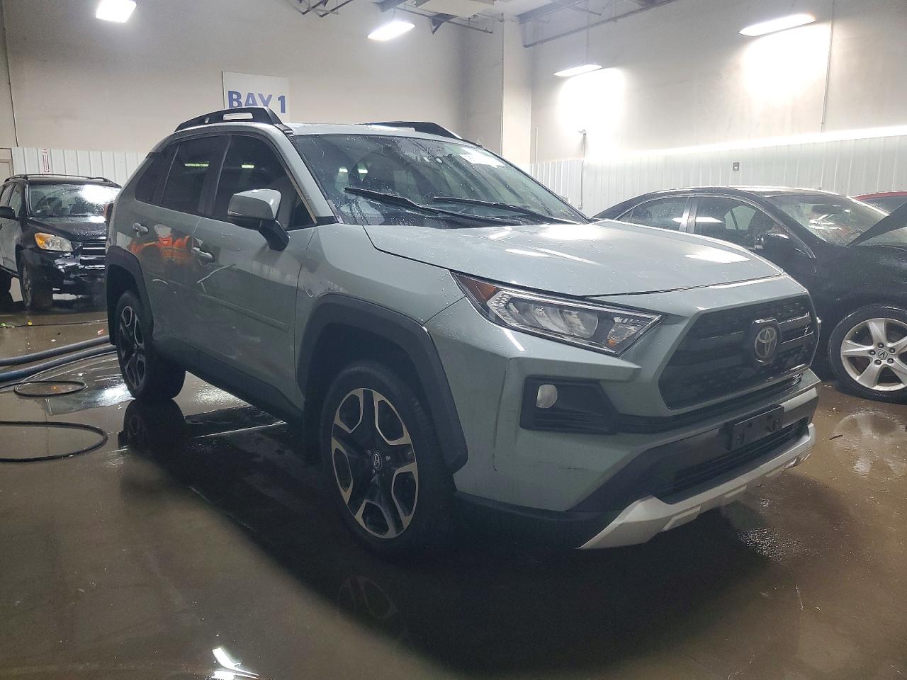 2019 TOYOTA RAV4 ADVENTURE photo 4