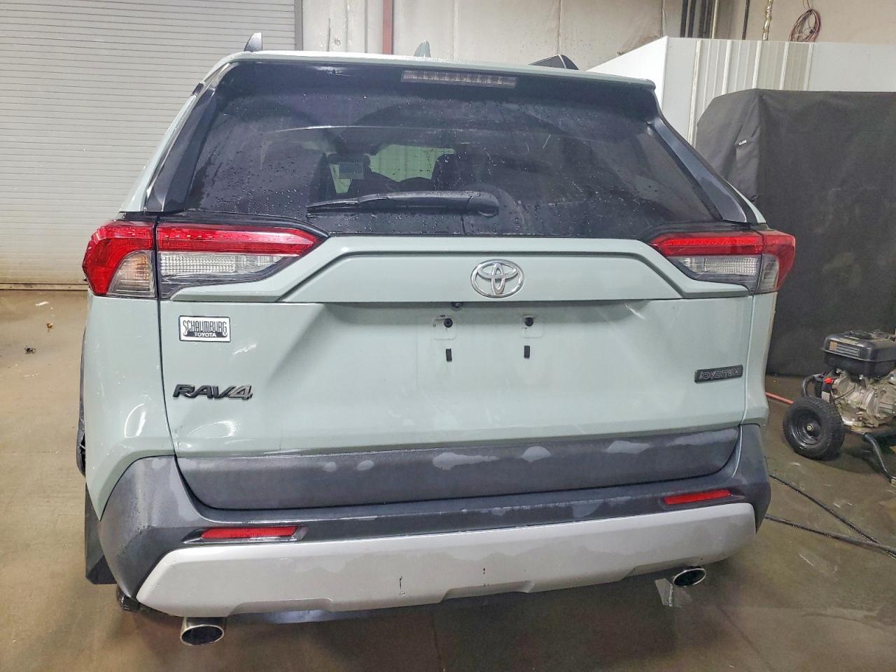 2019 TOYOTA RAV4 ADVENTURE photo 6