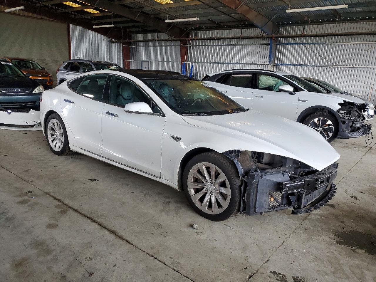 2018 TESLA MODEL S photo 4