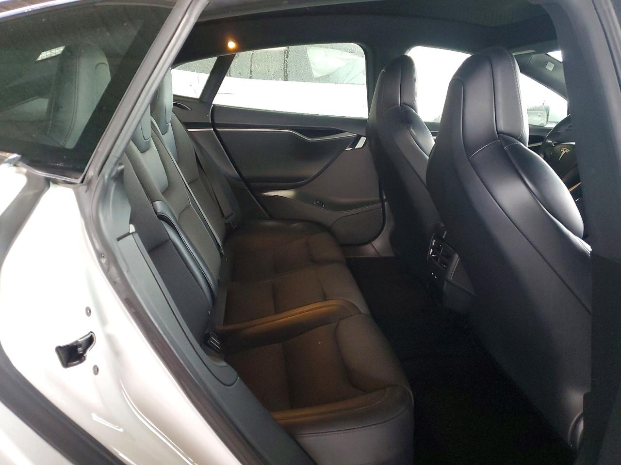 2018 TESLA MODEL S photo 10