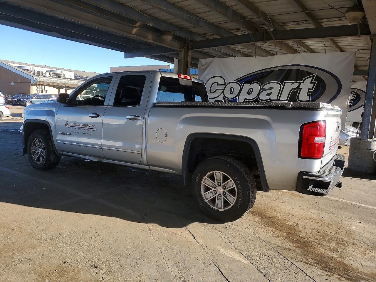 2014 GMC SIERRA C1500 SLE photo 2