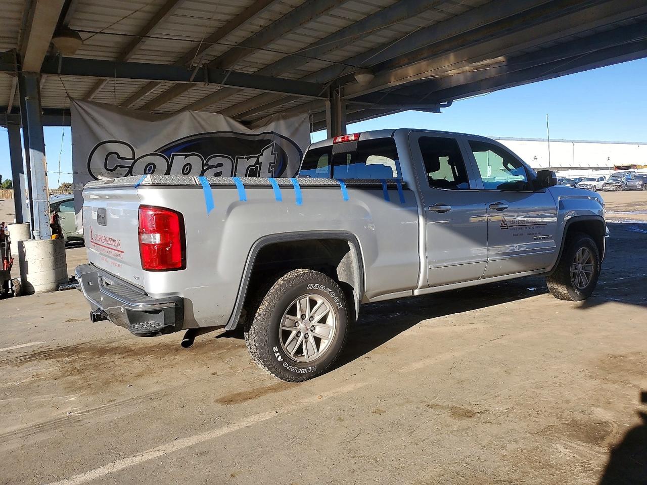2014 GMC SIERRA C1500 SLE photo 3