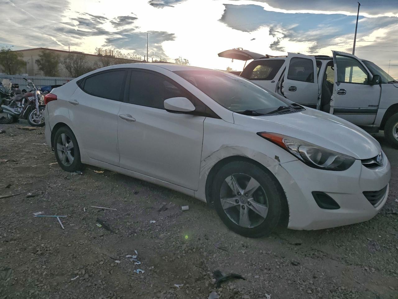 2013 HYUNDAI ELANTRA GLS photo 4