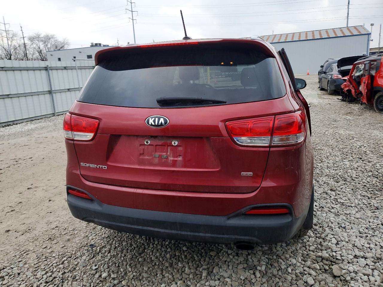 2017 KIA SORENTO LX photo 6