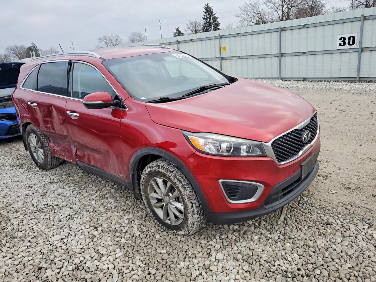 2017 KIA SORENTO LX photo 4