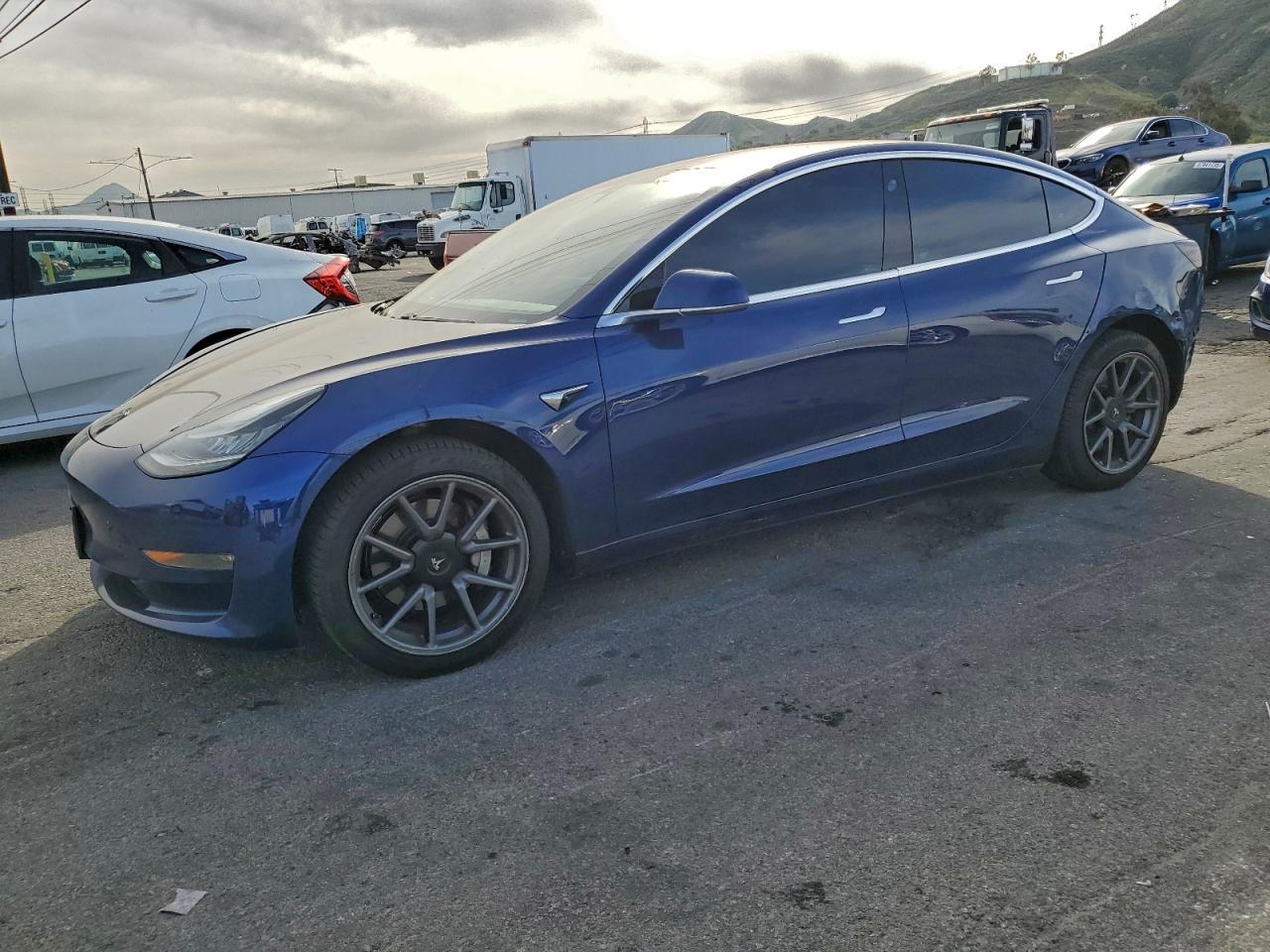 2018 TESLA MODEL 3