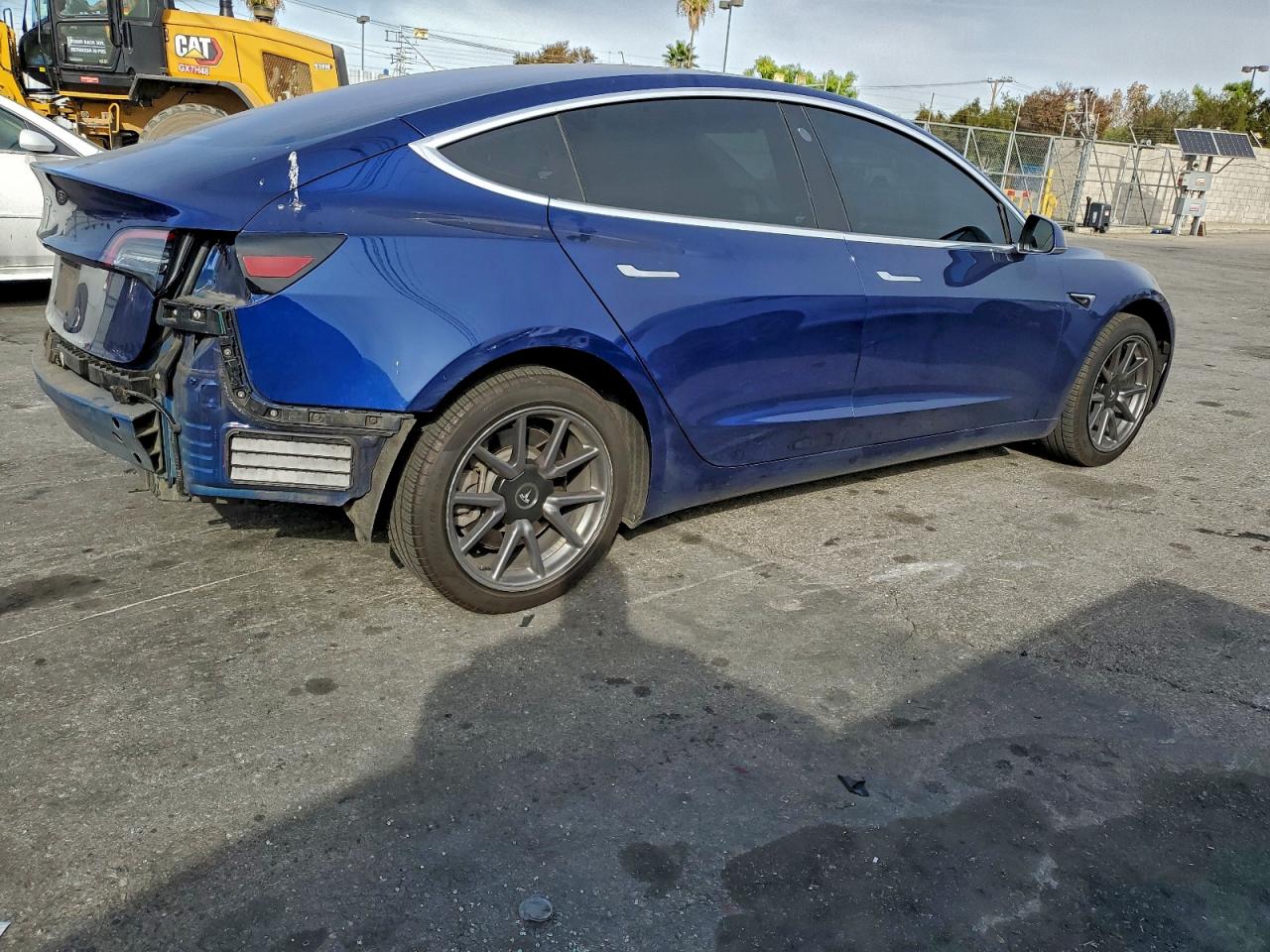 2018 TESLA MODEL 3 photo 3