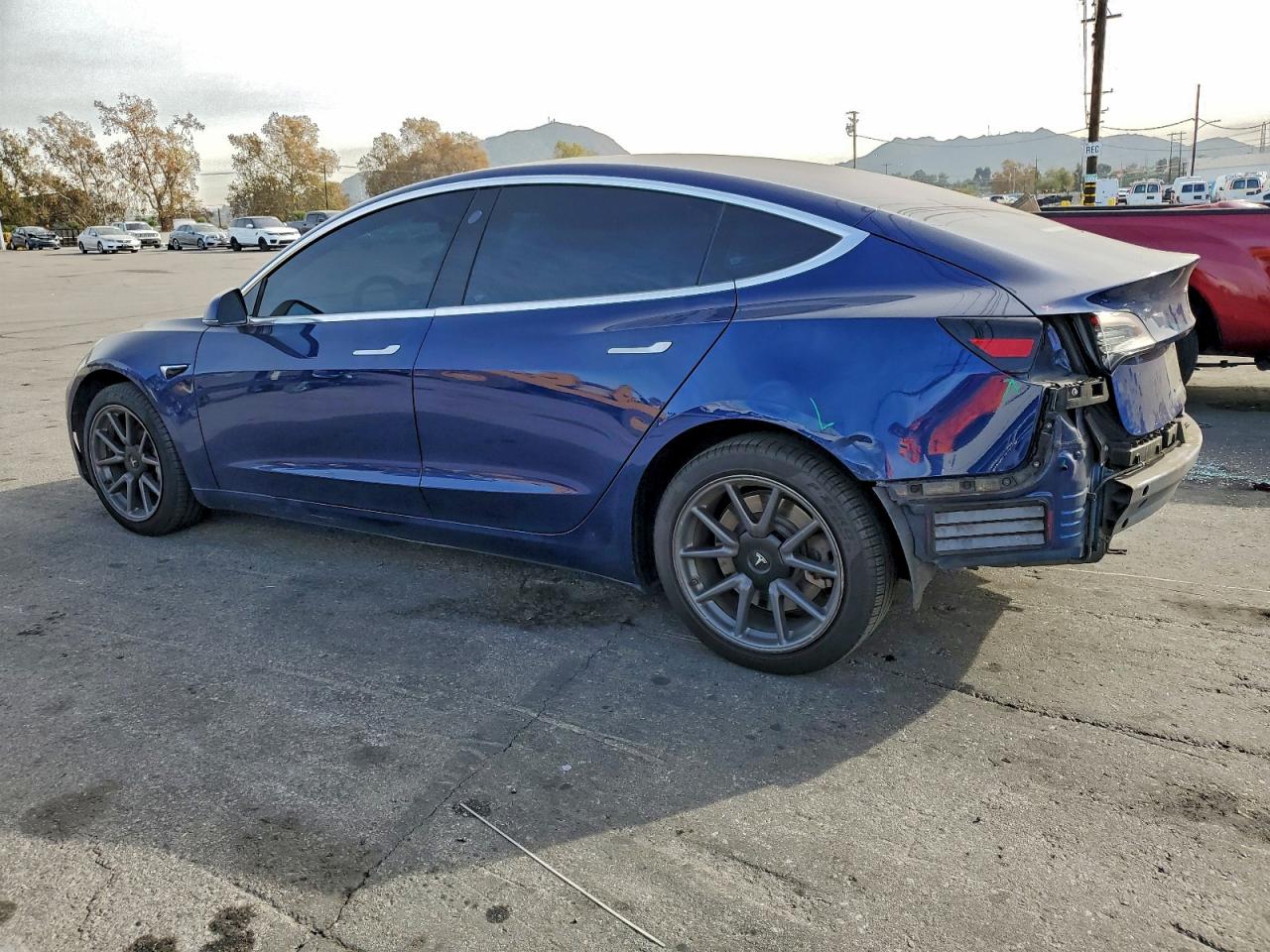2018 TESLA MODEL 3 photo 2