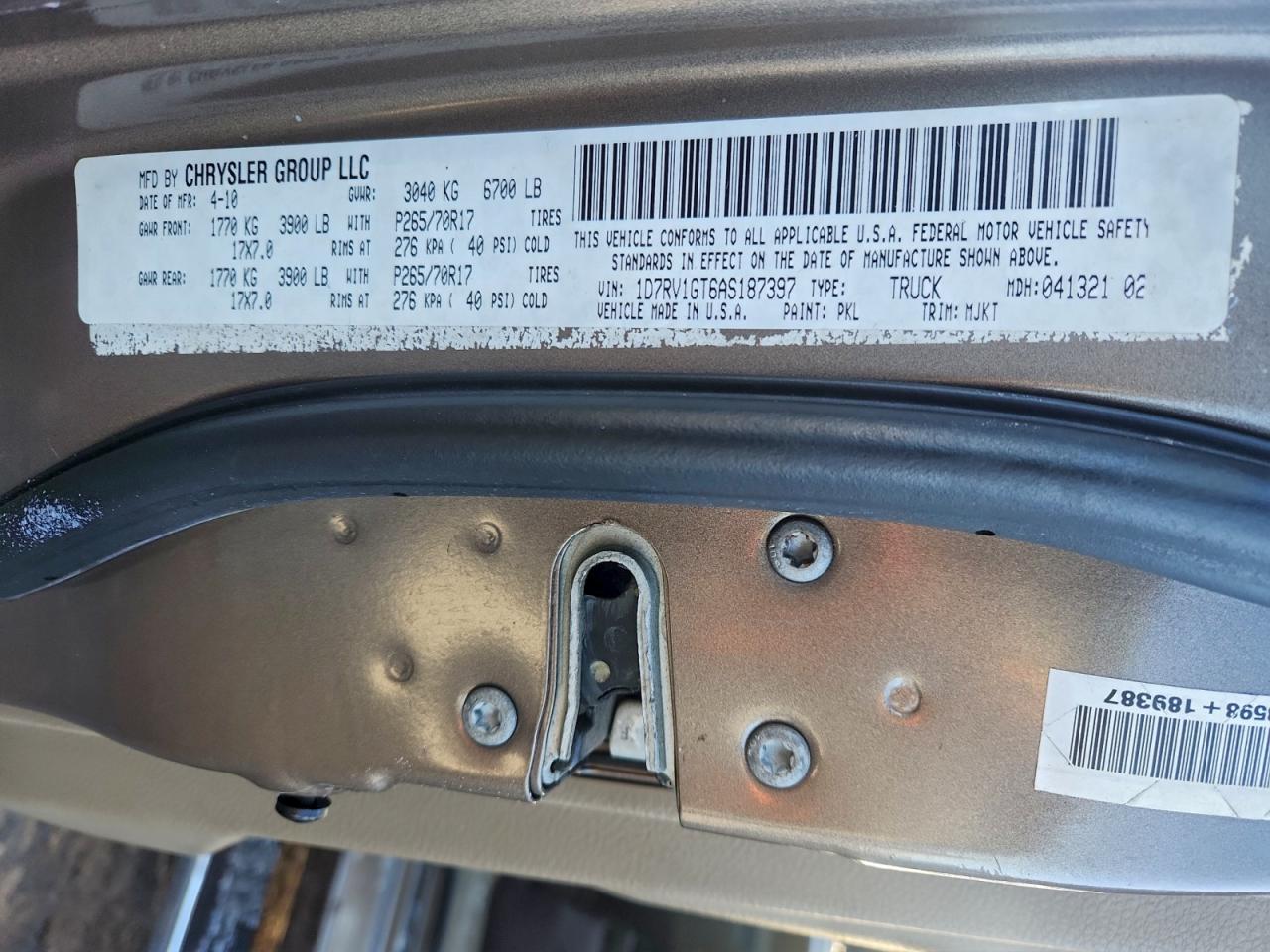 2010 DODGE RAM 1500 photo 13