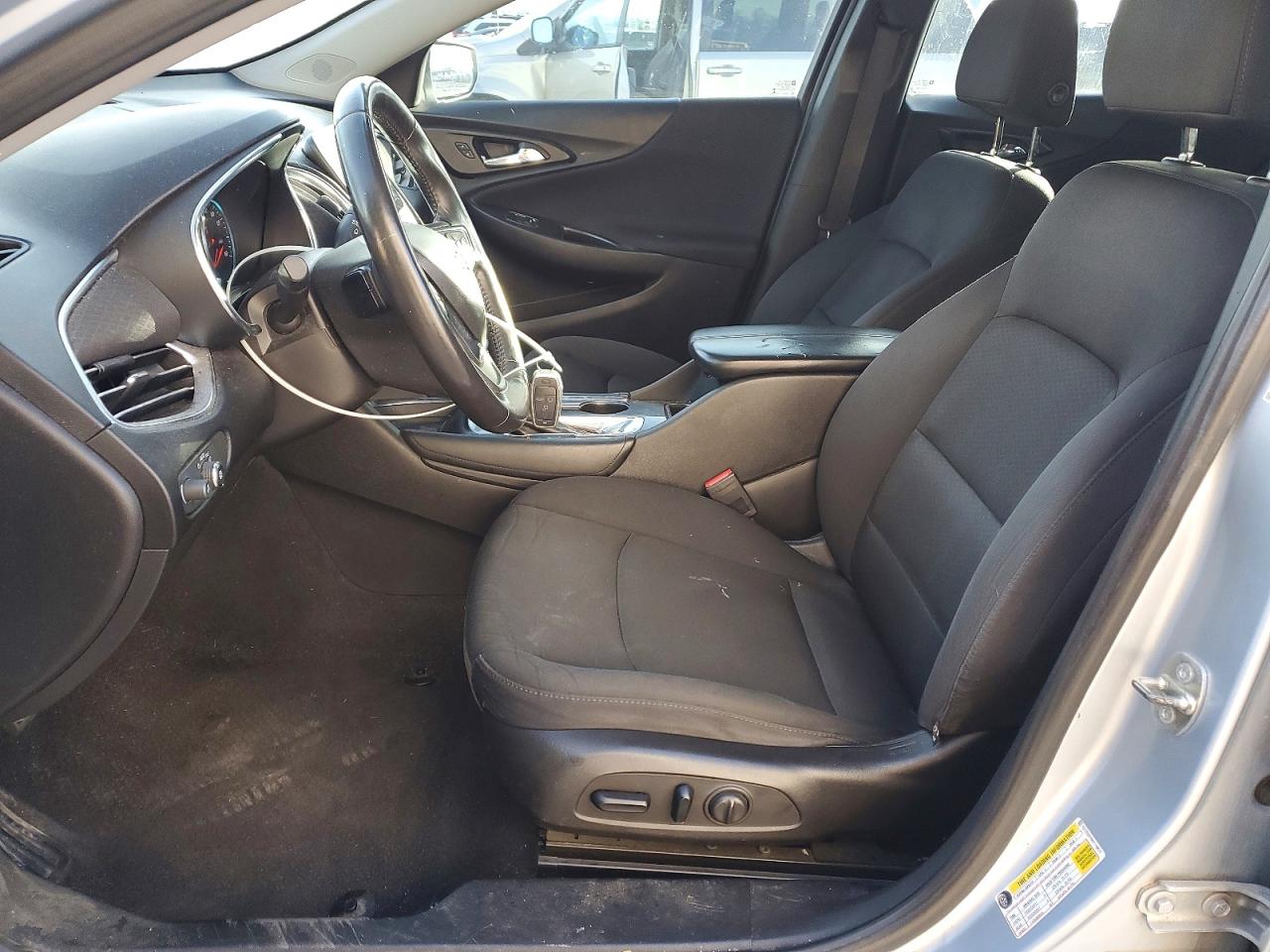 2017 CHEVROLET MALIBU LT photo 13
