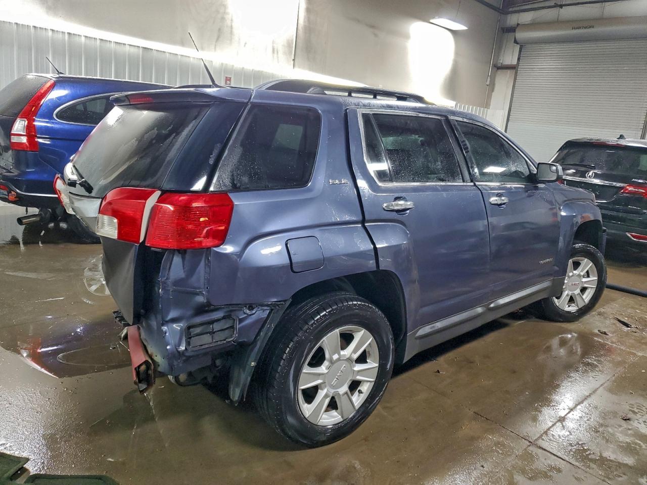 2013 GMC TERRAIN SLE photo 3